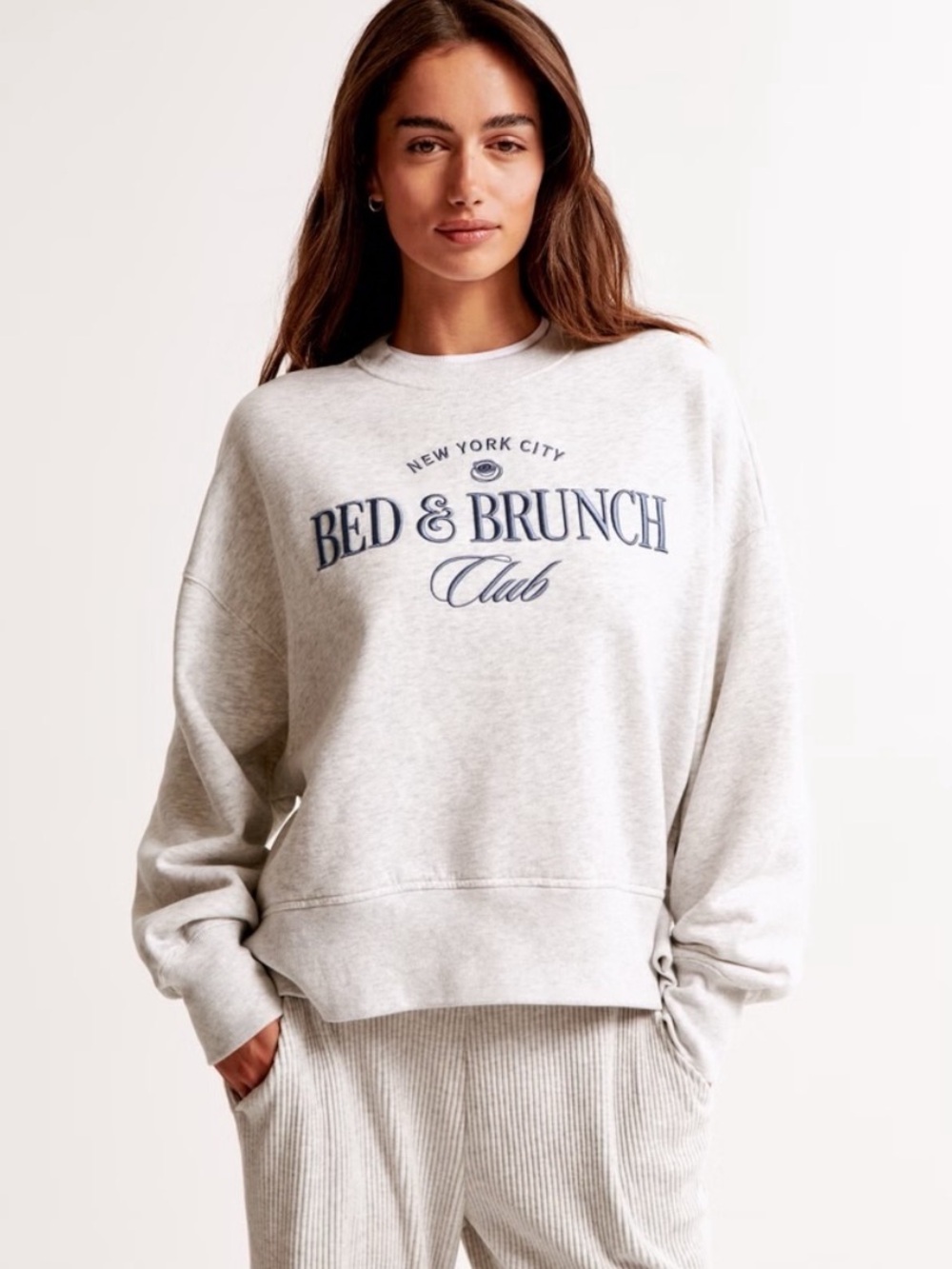 Abercrombie Bed & Brunch Graphic Easy Sunday Crewneck Sweatshirt